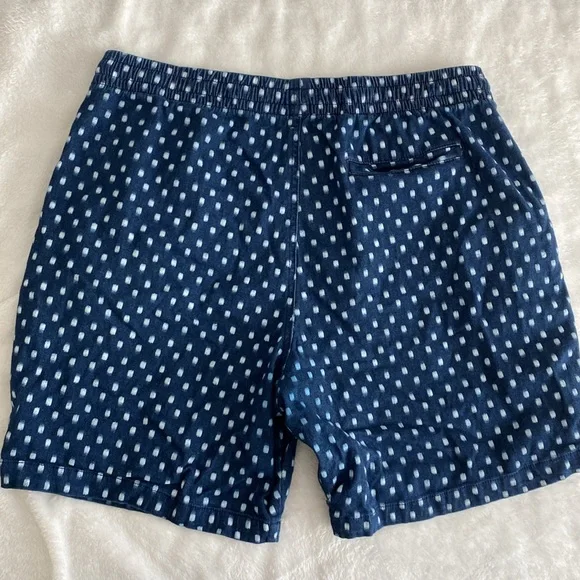 Old Navy navy blue white dotted print shorts - Picture 10 of 17